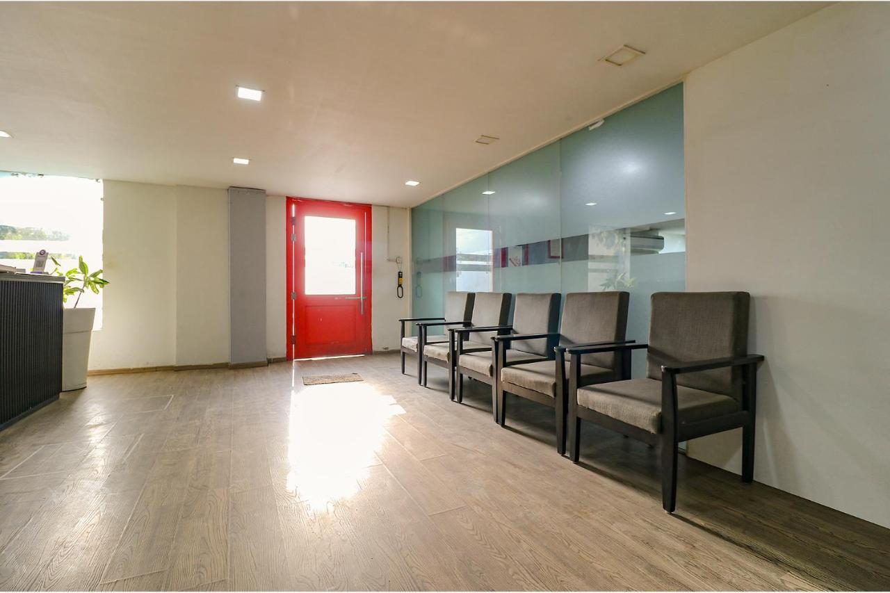 Fabhotel The Chaitanyas Rohini Sec 18 دلهي المظهر الخارجي الصورة