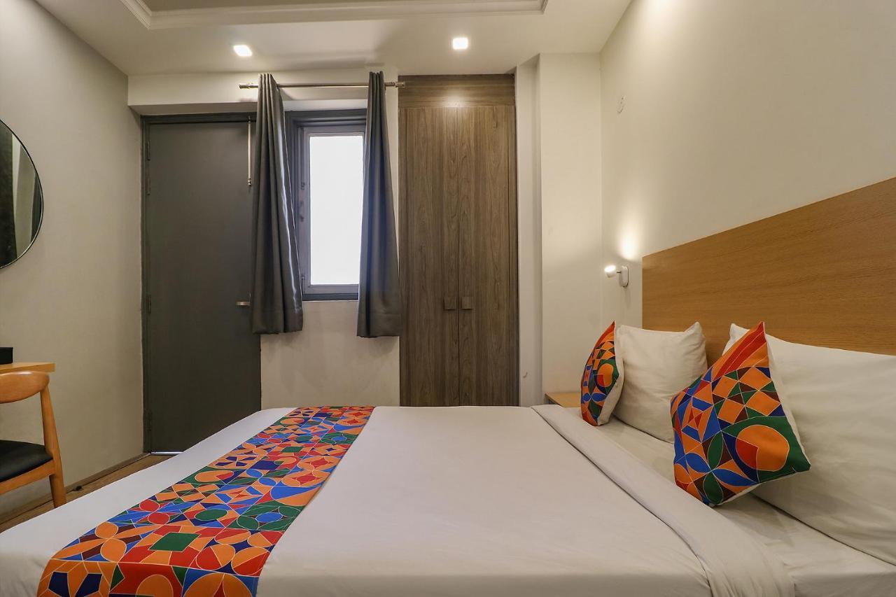 Fabhotel The Chaitanyas Rohini Sec 18 دلهي المظهر الخارجي الصورة